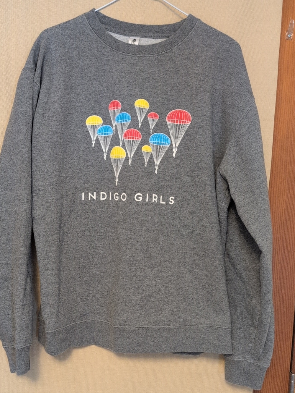 Indigo Girls Parachuting Gray Crewneck Independent Trading Company XL Sweatshirt